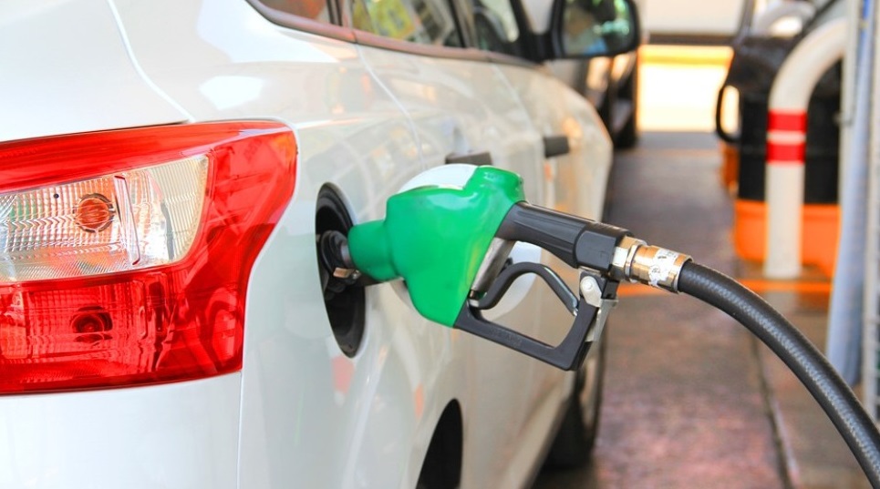 Nafta rritet serish, cmimi arrin ne 205 leke per liter